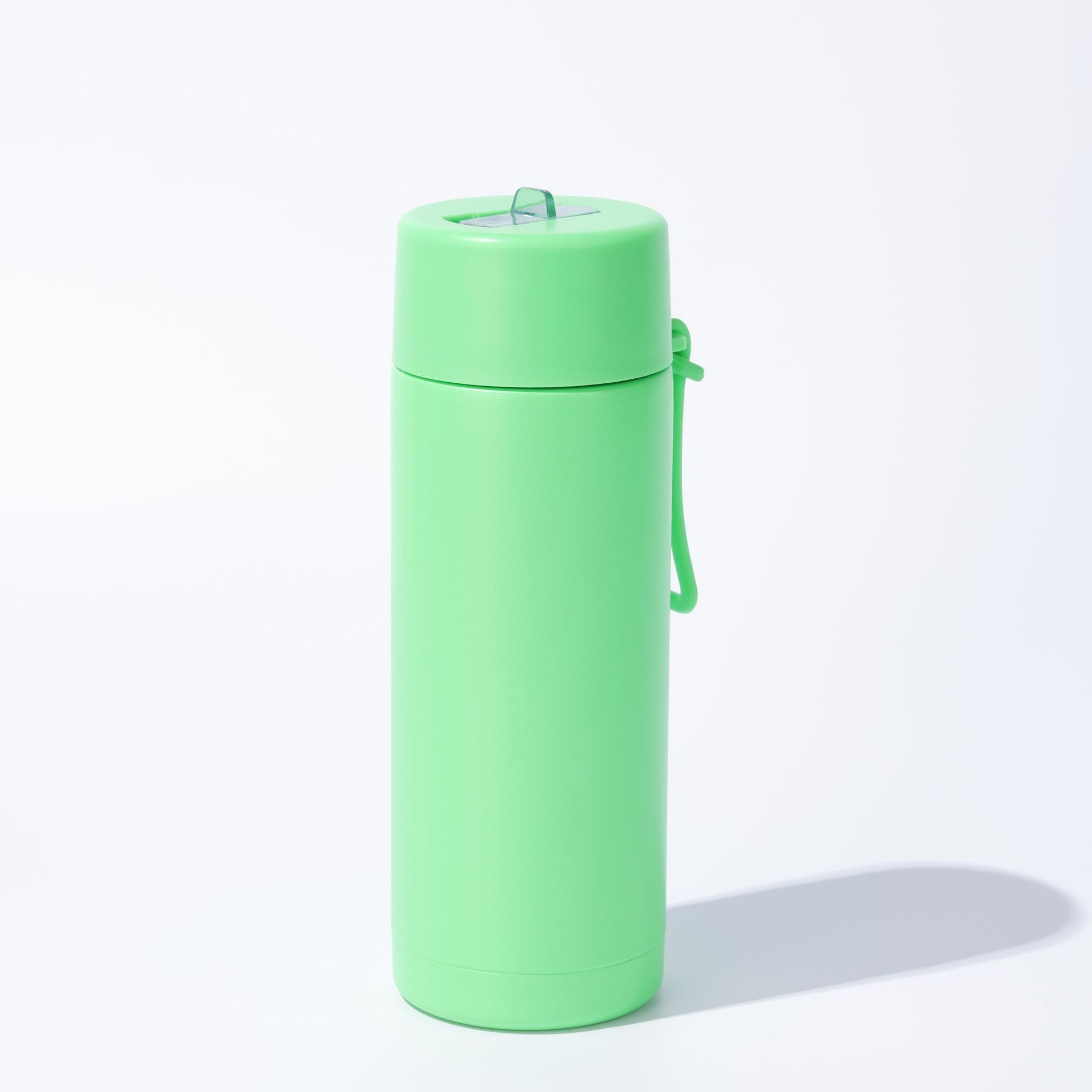 2026 New Easy Solid Color Insulated Water Bottle, Stainless Steel Vacuum Flask with Carry Strap, Leak-Resistant Travel Mug with Flip Top, Lightweight Reusable Cup for Office And Outdoor Activities